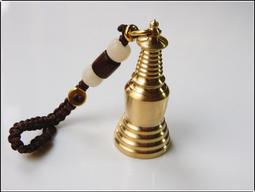 （純賞件）早期黃檜描金彩繪木雕子安地藏王菩薩，79.4 x 22.5 x 22.5公分，重6.5公斤。 歷史價格詳細信息