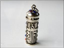 【十方佛教文物】藏傳{雙排}五方佛手轉經輪(避邪平安財運順利) 歷史價格詳細信息