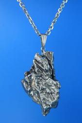 D8天然海洋碧玉原石擺件 .規格101.82.56重量671克，隨手一拍，實物更美，，不計 水晶 擺件 文玩 二手【紫竹齋】759 歷史價格詳細信息