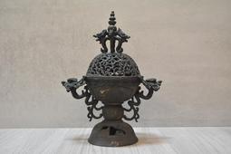 老件 鏤空銅鎏金雕件提盒提籃 愛心型銅雕件 純手工打造 甄環傳取暖暖爐懷爐 珠寶盒 首飾盒 聚寶盒 百寶箱印章盒 歷史價格詳細信息