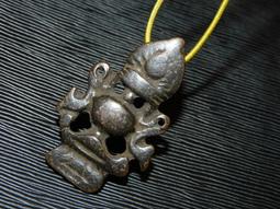 佛教七寶之一~辟邪化煞~改善血液~緩解疼痛~天然雞油黃蜜蠟蛋面四爪鑲戒指 925銀活圍戒托 歷史價格詳細信息