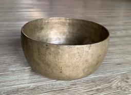 極品 尼泊爾手工頌缽 最大直徑10.5公分 銅缽 修行缽 瑜珈用品 音療 冥想 擺件 歷史價格詳細信息