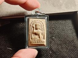 泰國佛牌 龍婆貴2512寶石崇迪 歷史價格詳細信息