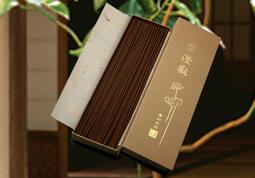 【法藏沉香】芽莊蟲漏沉香錠 -純沉香粉製做 -香道專用[四葉幸運草造型] 歷史價格詳細信息