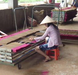 &quot;桂山企業行&quot;惠安超頂極尺三、六沉香(編號:3200)..超特價一斤=2000元(原價2500) 歷史價格詳細信息