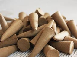 老山立香【和義沉香】《編號B239》台灣手工老山立香 手工檀香立香 品香立香 薰香立香 尺3/尺6 十斤裝$1800元 歷史價格詳細信息