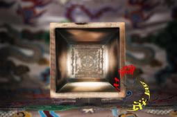 金法 上供三寶三根本.下布施六道眾生 甘露寶 臥香 &quot;缺件&quot; 歷史價格詳細信息