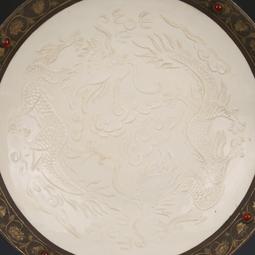 古玩 老貨老龍鳳戲珠手鐲一對，制作的很精致，顏色花紋漂亮，品相尺寸如圖 歷史價格詳細信息