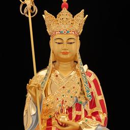 純銅鎏金【地藏王】佛像，神態慈祥，炯炯有神，手結禪杖，衣飾簡樸自然垂疊，圖案清晰，磨損自然，原封底完好！尺寸長9.5釐米，寬9.5釐米，高25釐米。 歷史價格詳細信息