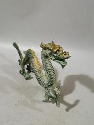 青銅藝品(青銅花瓶 長17公分x寬13公分x高32公分  重4.2公斤) 歷史價格詳細信息