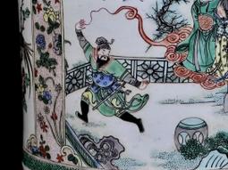 古董古玩明清官窯老瓷器收藏  清乾隆青花釉里紅纏枝梅瓶 歷史價格詳細信息