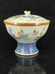 古董古玩明清官窯老瓷器收藏 民國粉彩人物六方瓶 農村舊貨老物件 歷史價格詳細信息