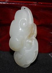 吉祥如意靈芝抱子玉如意，老料和闐白玉老醫生舊藏件釋出，僅有一件。 歷史價格詳細信息