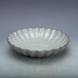 宋官窯青釉四方鼎古董古玩收藏真品包老保真老物件瓷器老貨擺件 歷史價格詳細信息