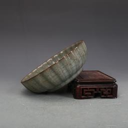 宋官窯青釉四方鼎古董古玩收藏真品包老保真老物件瓷器老貨擺件 歷史價格詳細信息