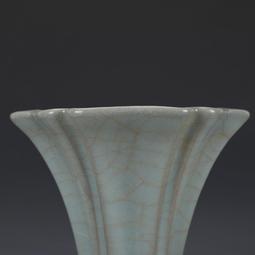 宋官窯青釉四方鼎古董古玩收藏真品包老保真老物件瓷器老貨擺件 歷史價格詳細信息