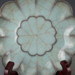 宋官窯青釉四方鼎古董古玩收藏真品包老保真老物件瓷器老貨擺件 歷史價格詳細信息