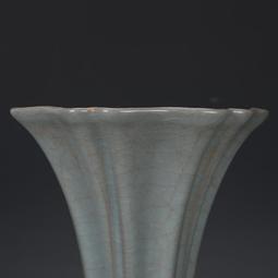 宋官窯青釉四方鼎古董古玩收藏真品包老保真老物件瓷器老貨擺件 歷史價格詳細信息