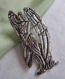 【戴大花】Vintage古董飾品- 霧面＋亮金 方塊 P字 金屬 簡潔 男士 禮服 西裝 袖釦 #G111 歷史價格詳細信息