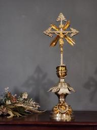 老十字架 耶穌受難十字架 吊墜 長3.5公分寬2.1公分 歷史價格詳細信息