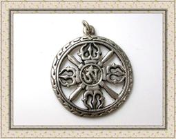 [ 雅集 ] 空椅  傑佛瑞迪佛/著 何致和/譯  皇冠文化/2004年初版  L21 歷史價格詳細信息