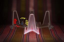 金法   立式大悲四臂觀音厚水晶佛牌 歷史價格詳細信息