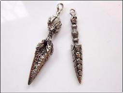 【雅之賞】 *特賣*復古藏銀 金剛杵 吊墜 (2個1組) ~291 歷史價格詳細信息