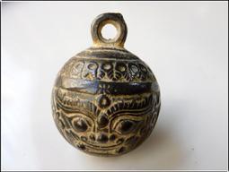 清代虎頭帽 繡品 銀飾 翡翠帽花 機制幣 光緒通寶寶廣機制幣 品相如圖 帶狗皮裝飾 銀帽花嵌翡翠 還 古董 古玩 老物件 二手【福祿堂】-659 歷史價格詳細信息