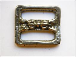 老白銅蝴蝶掛飾一對，品相如圖不錯，小年份幾十年。厚實，一個包4795 歷史價格詳細信息