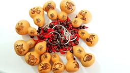 天然葫蘆十二生肖汽車掛件后視鏡車載裝飾品木質刻字車內吊墜禮物 歷史價格詳細信息