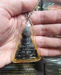 轉龍婆本虎頭身像一尊，有廟證書和皮繩鏈。。 -500 歷史價格詳細信息