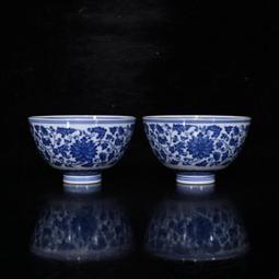 古瓷器 古董瓷器 大清乾隆黃釉雕刻竹節紋玉壺春瓶（有一對）（42&times;27cm）1400-5774 歷史價格詳細信息