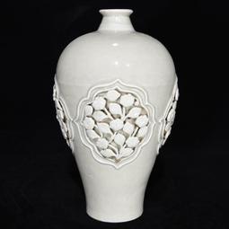 古瓷器 古董瓷器 0R至正十一年紅釉青花&ldquo;鬼谷子下山&rdquo;人物故事紋象耳瓶61&times;22:2000-3881 歷史價格詳細信息