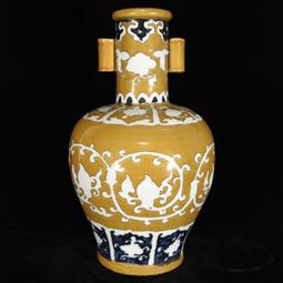 古瓷器 古董瓷器 明永樂釉里紅留白龍紋雙耳扁瓶31.5&times;23&times;14:800-9705 歷史價格詳細信息