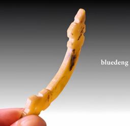 【珠博評級80】漢透閃石竅塞，紅沁，玻璃光。品相極好10095 歷史價格詳細信息