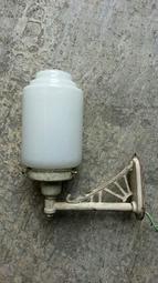 老壁燈 雙頭 木座 乳白 奶油 多組  台中 Under Object 歷史價格詳細信息