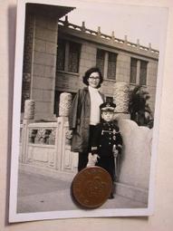 #珍藏揮灑自在精選畫集*施金輝畫家簽名-恕不退換貨， 書況保存完善，99.9%幾近全新 歷史價格詳細信息