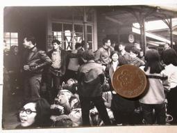 一枚珍藏早年經典嘉義火車站黑白照片  (舊品) 歷史價格詳細信息