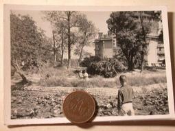 一枚珍藏早年經典嘉義火車站黑白照片  (舊品) 歷史價格詳細信息