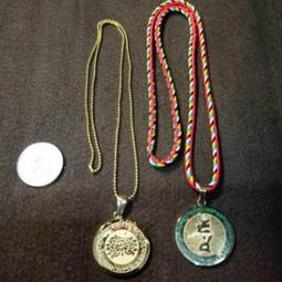 【綠度母+綠度母心咒】彩色圓形琉璃護身掛墜 直徑約 4.5cm 含項鍊 [71211] 歷史價格詳細信息