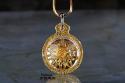 泰國佛牌正品，龍婆卡賢K金人緣鳥項墜(特強版）， 口才、助事業、招姻緣、桃花、博取異性歡心、 正偏財、保平安、招人緣、增 歷史價格詳細信息