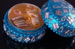 泰國佛牌正品，無限有錢玫瑰K金時尚佛牌腳鍊，阿贊素拉帕開光，人緣魅力、正偏財、事業成功順利、人緣六合、扭轉運勢、旺投資、 歷史價格詳細信息