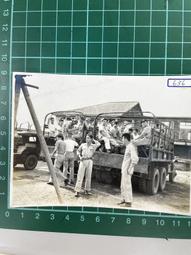 50年代----陸軍士兵銅雕像----高12.2公分---重0.47公斤---槍頭有損--如圖 歷史價格詳細信息