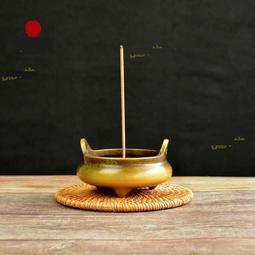 【熱賣】家用室內供奉香爐三足橋耳爐熏香爐鼎陶瓷線香爐禪意禮佛擺件 歷史價格詳細信息