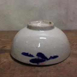 WH11862【四十八號老倉庫】全新 早期 台灣 手繪 青花 胭脂紅 花 碗 麵碗 湯碗 17.3cm 有瑕 1碗價 歷史價格詳細信息