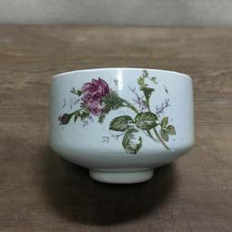 BUR* 新 拼色羊絨鬥篷 - 137x152cm 成份 100%山羊絨 優雅安靜、純粹卻又炙熱，太讓人想擁入懷中啦！ 歷史價格詳細信息