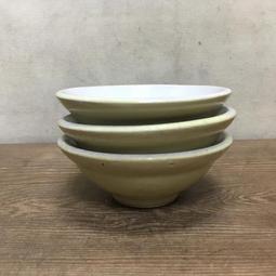 WH14764【四十八號老倉庫】全新 早期 台灣 厚胎 藍釉 金花 金玫瑰花 茶杯 矮杯 圓杯 130cc 2杯價 歷史價格詳細信息