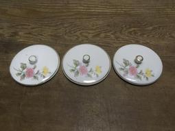 WH17837【四十八號老倉庫】二手 早期 台灣 手繪 胭脂紅 花 碗 麵碗 湯碗 17.8cm 1碗價【懷舊收藏拍片道 歷史價格詳細信息