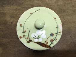 WH22151【四十八號老倉庫】全新 早期 台灣 正德彩瓷 黃五彩 萬壽無疆 碗 湯碗 貼花瑕疵 10cm 1碗價 歷史價格詳細信息