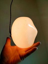 奶油 布線 吊燈  . 一 對 2 件 . 形美  色感佳 . 尺寸約 20 / 17 歷史價格詳細信息